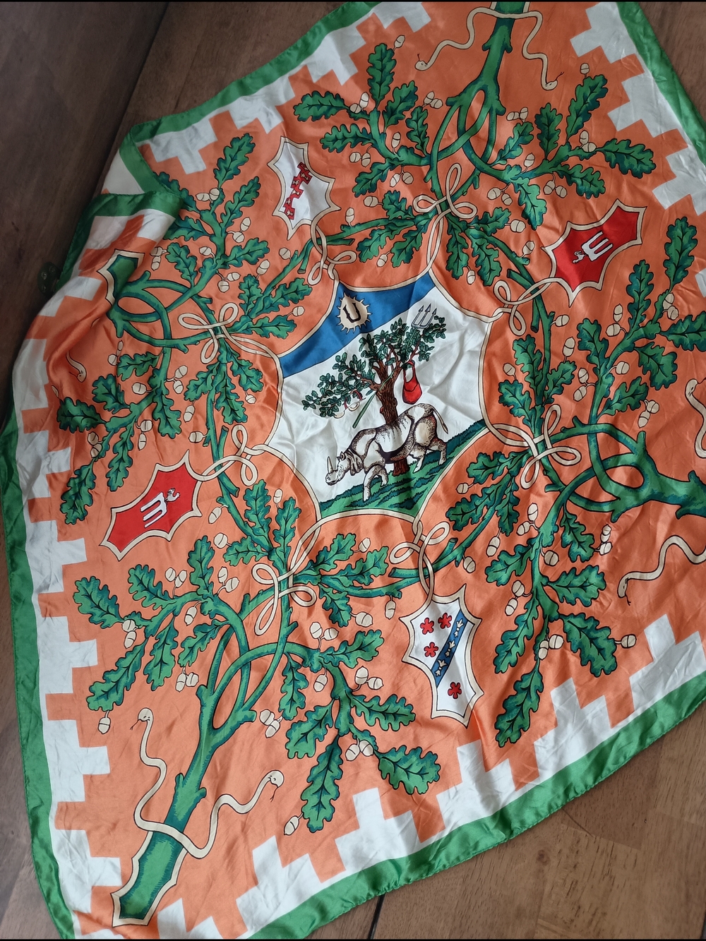 Vintage Palio di Siena Selva Forest Made In Italy Oak Motif Scarf with Crest